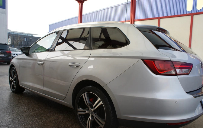 Seat Leon cena 38500 przebieg: 190000, rok produkcji 2015 z Poznań małe 529